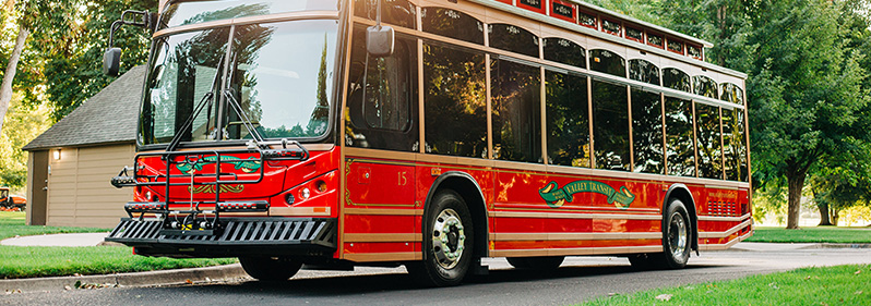 picture of trolley in the park